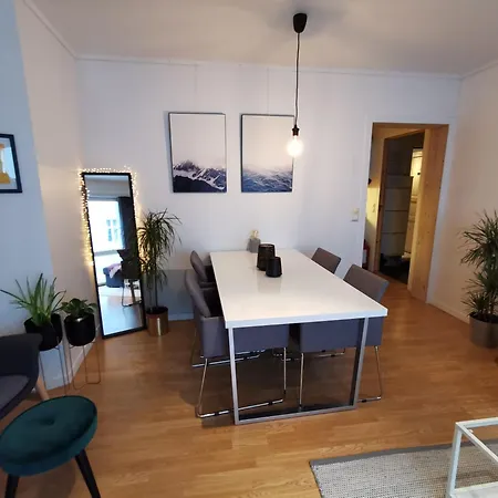 Apartment In The Heart Of *